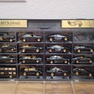 Fao Schwarz Hot Wheels Gold Series Collection lll Set 15 Cars 1 Missing 1994 Blk
